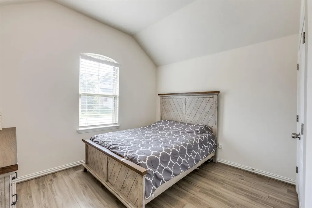 2212 Mcclendon Trail Leander TX 78641