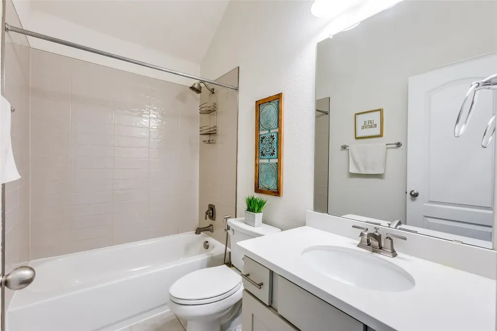 2212 Mcclendon Trail Leander TX 78641