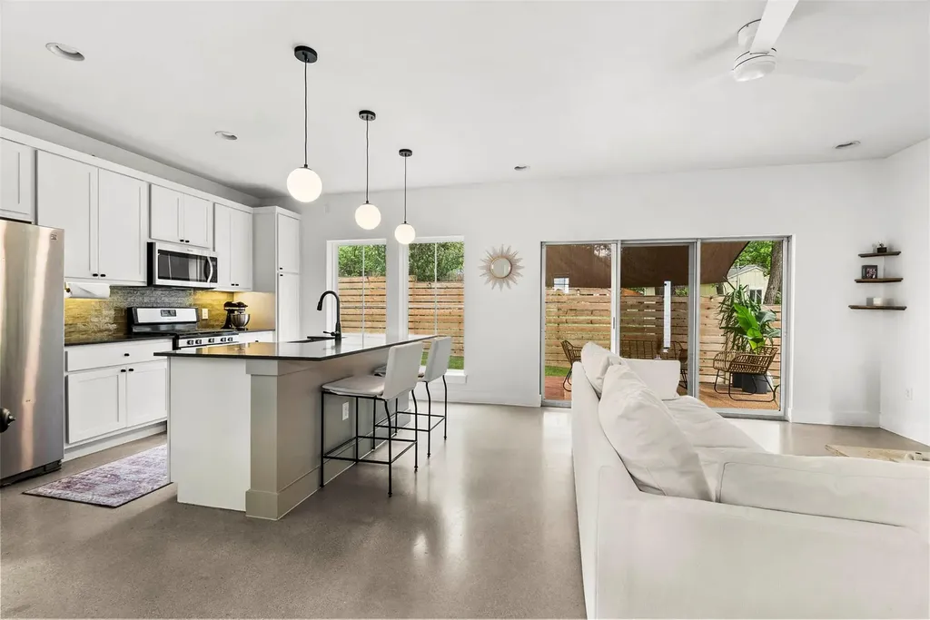 1213 Eleanor Street Austin TX 78721
