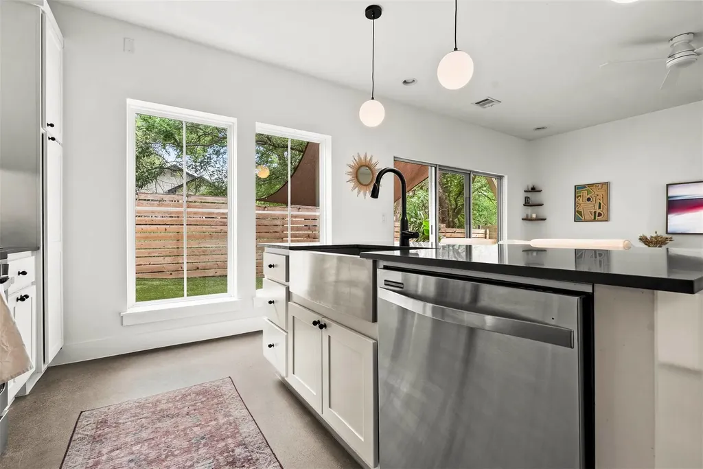1213 Eleanor Street Austin TX 78721