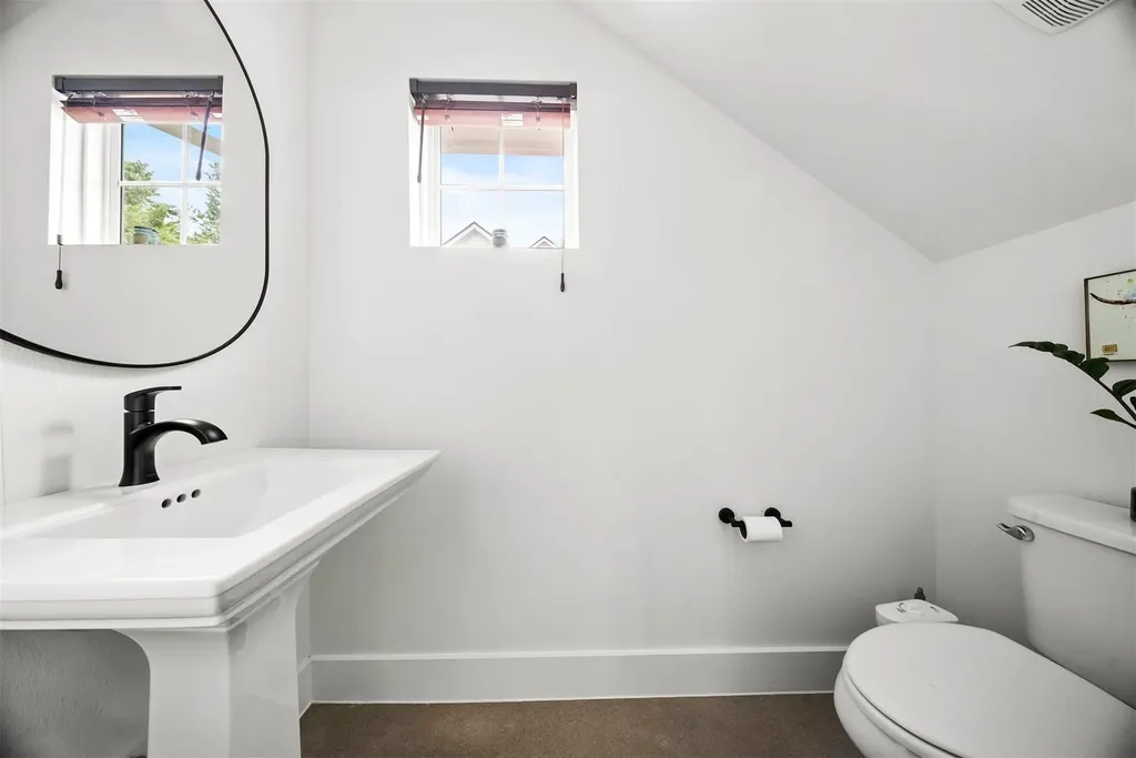 1213 Eleanor Street Austin TX 78721