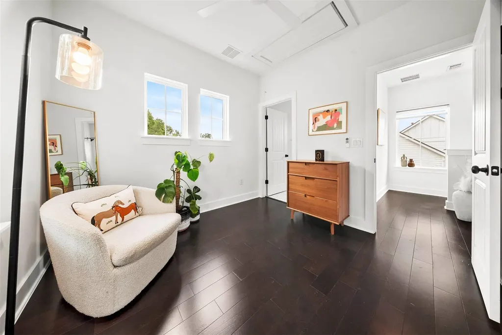 1213 Eleanor Street Austin TX 78721