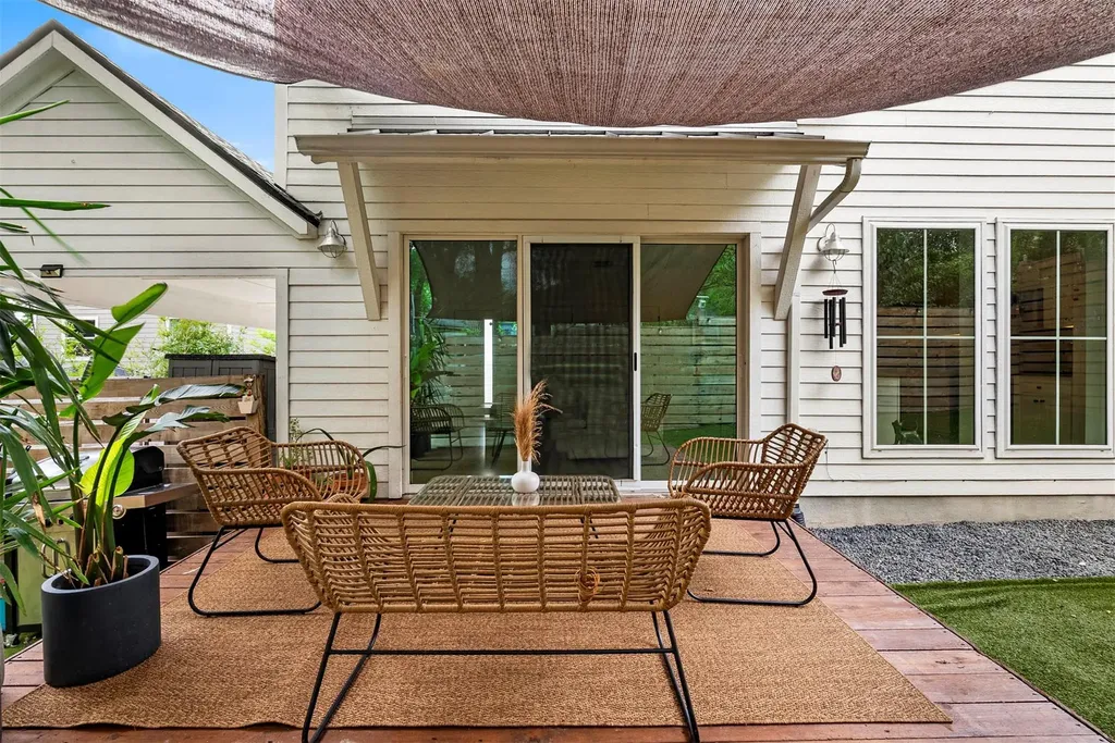 1213 Eleanor Street Austin TX 78721