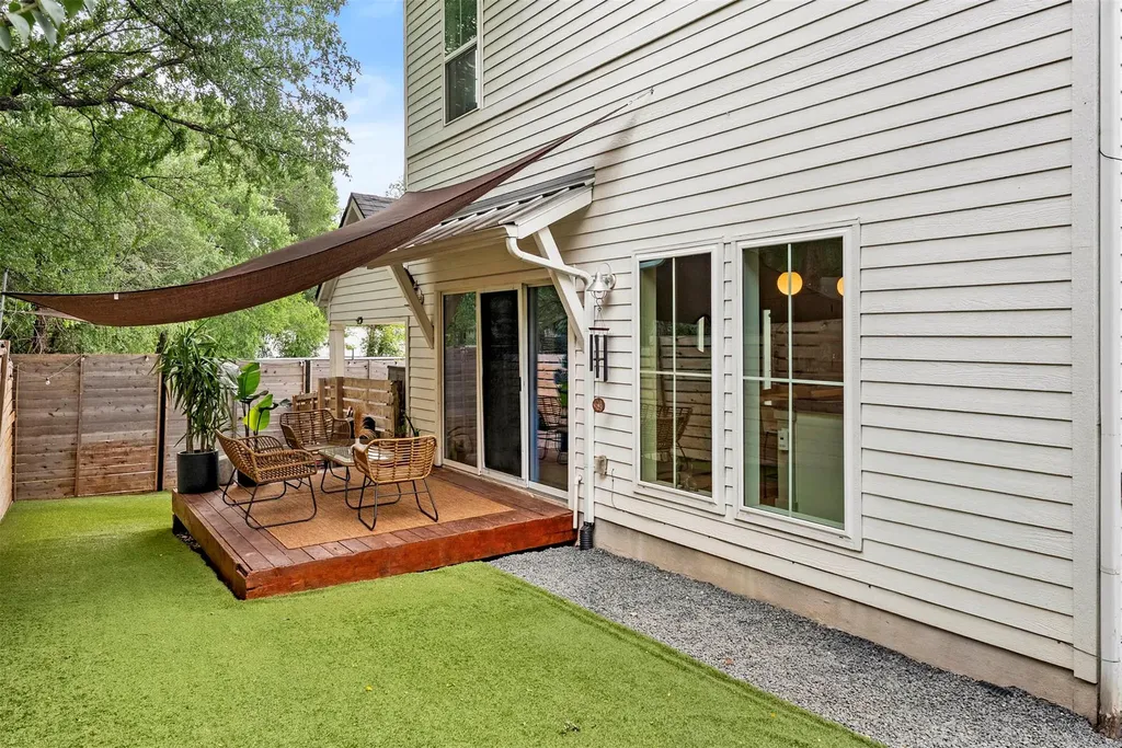1213 Eleanor Street Austin TX 78721