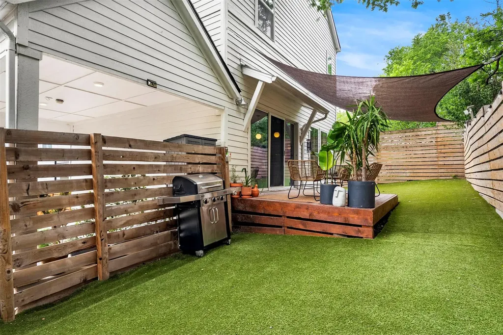 1213 Eleanor Street Austin TX 78721