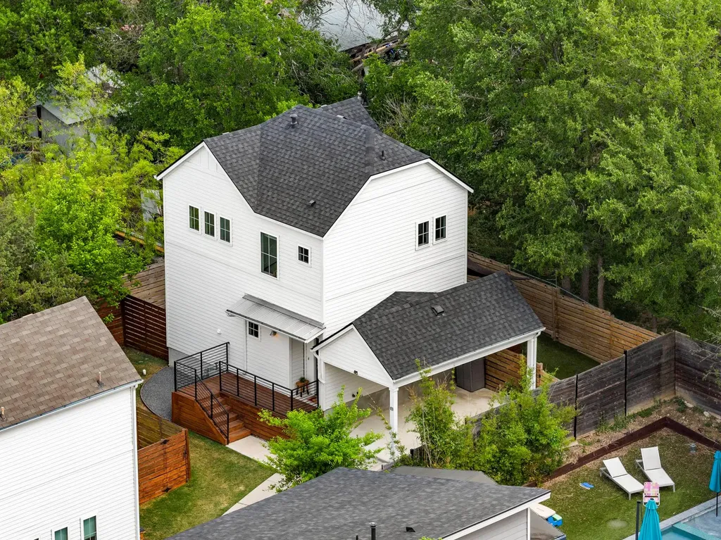 1213 Eleanor Street Austin TX 78721