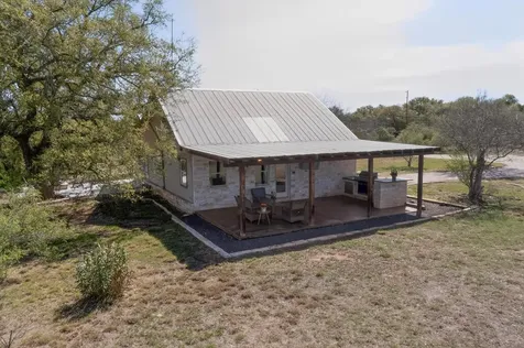 1619 Althaus Ranch Road Johnson City TX 78636