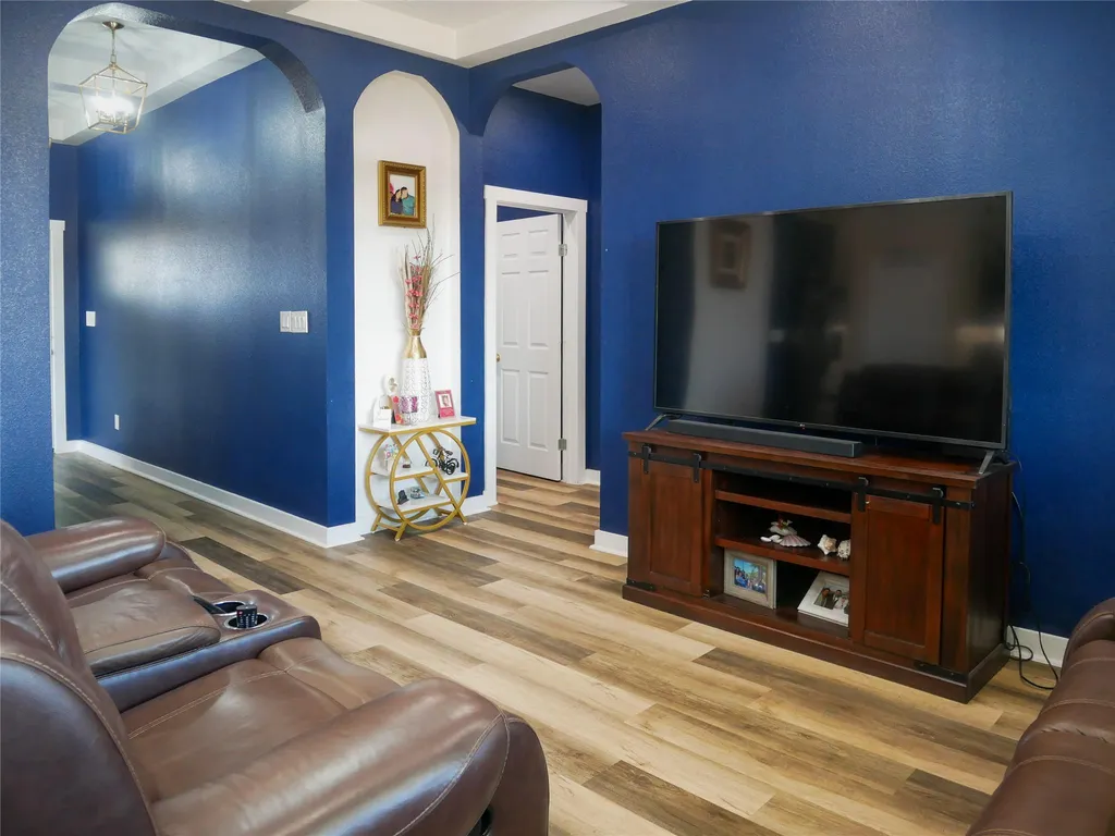 1351 County Road 419 Taylor TX 76574