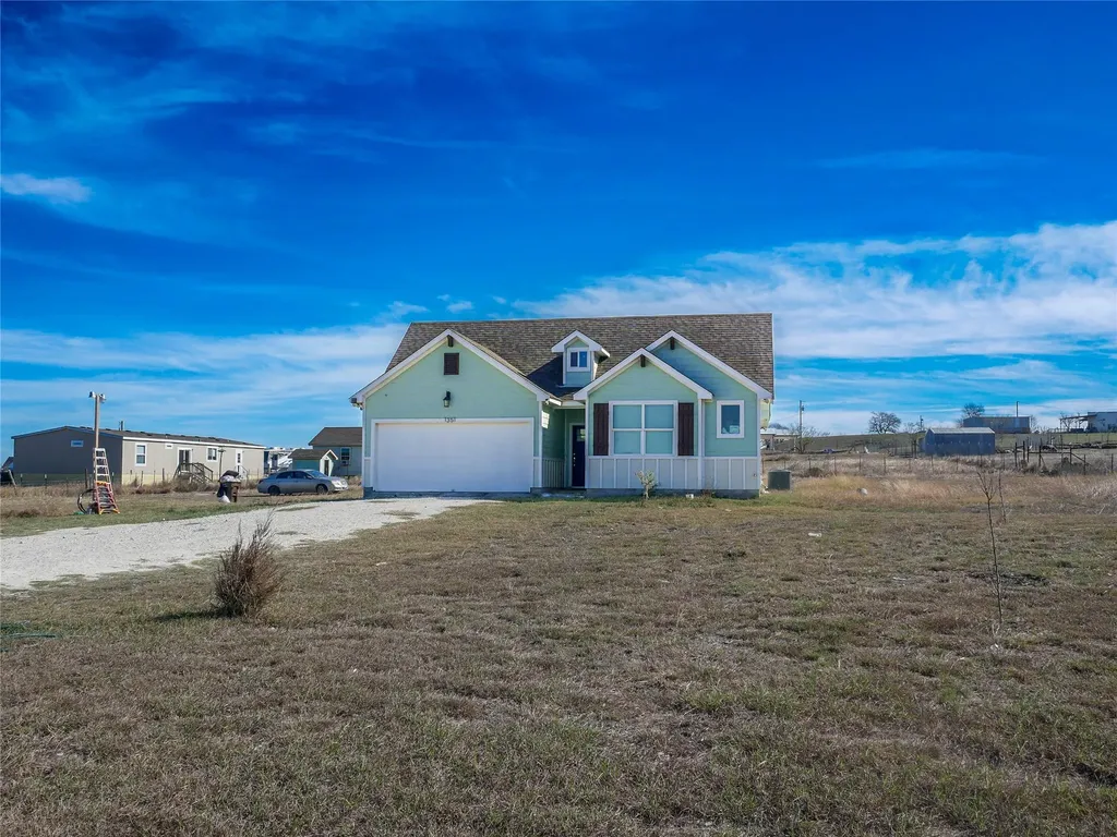 1351 County Road 419 Taylor TX 76574