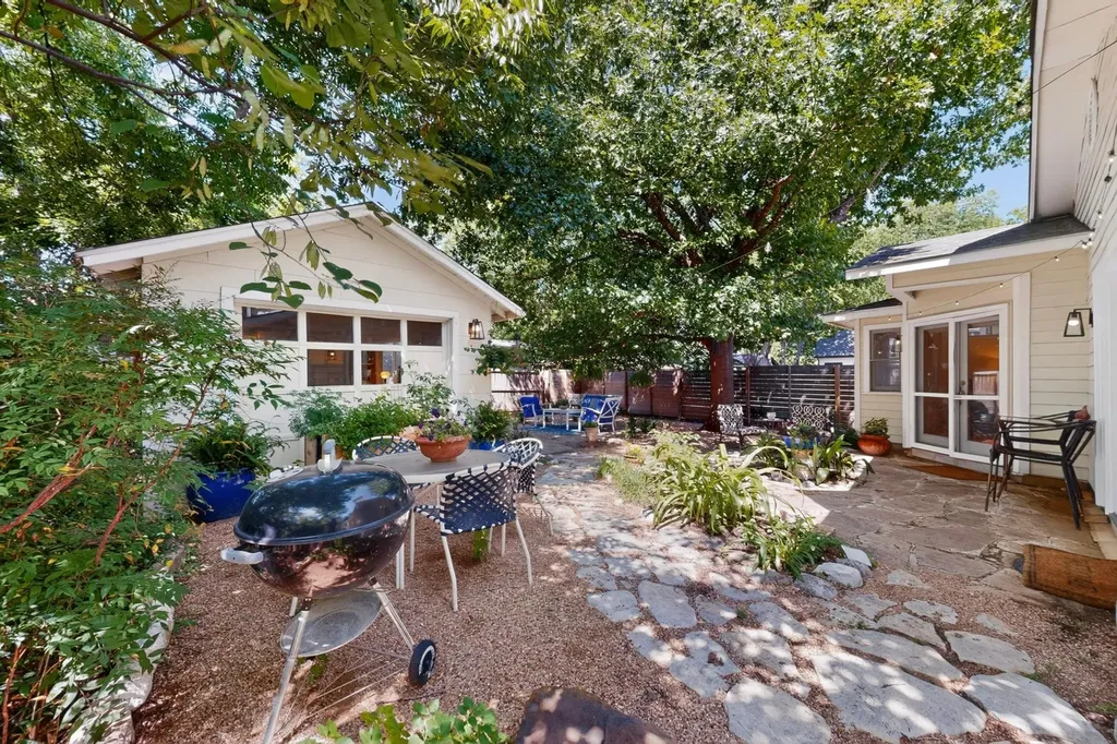 1906 Collier Street Austin TX 78704