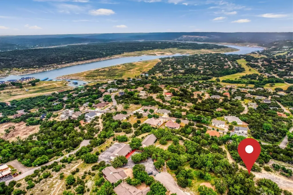 000 Pinnacle Cove Lago Vista TX 78645