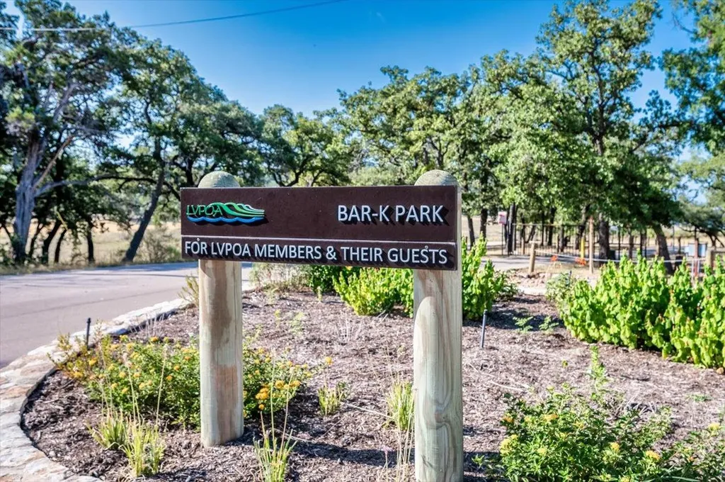 000 Pinnacle Cove Lago Vista TX 78645