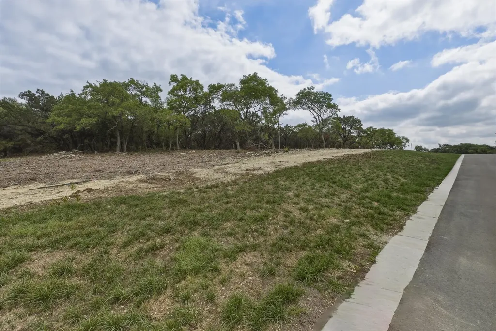 Na #1 Spoonts Lane Liberty Hill TX 78642