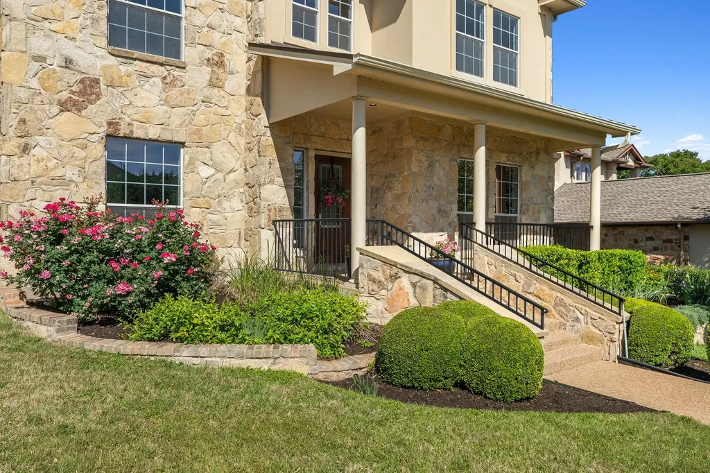 5604 Terravista Drive Austin TX 78735