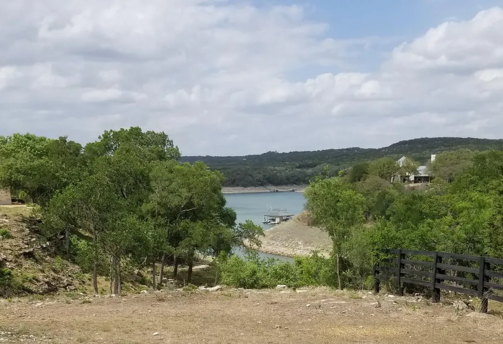 3103 Stableford Cove Spicewood TX 78669