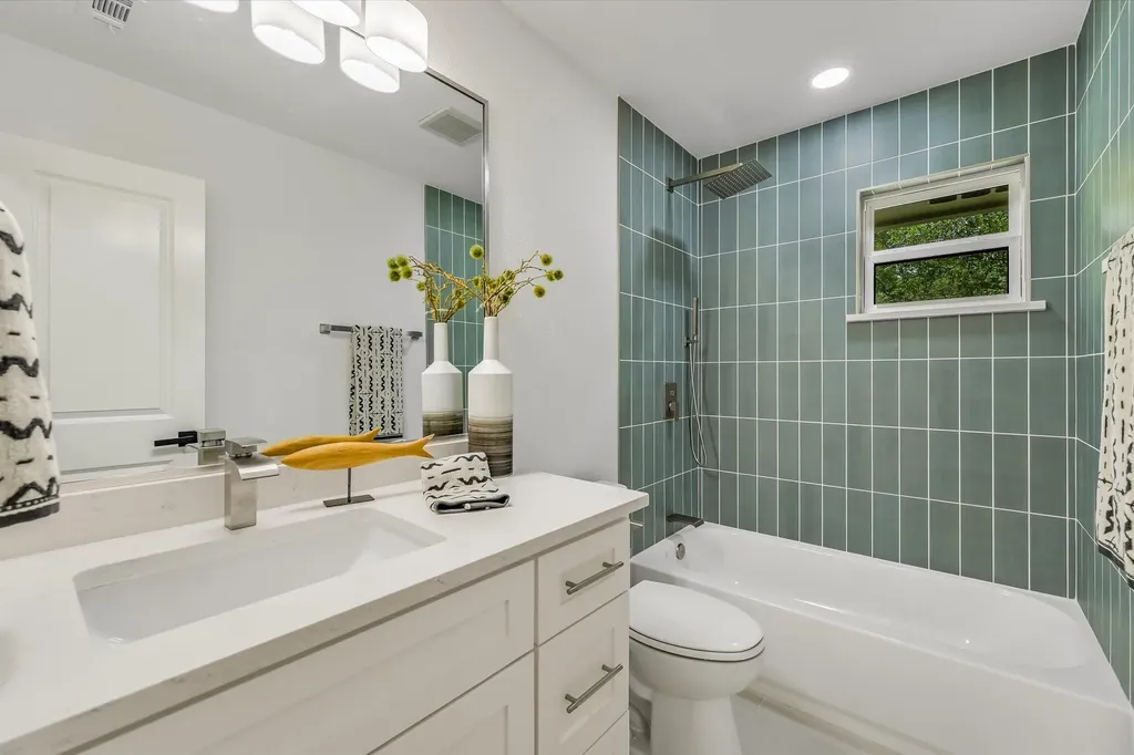 4014 Silverspring Drive Austin TX 78759