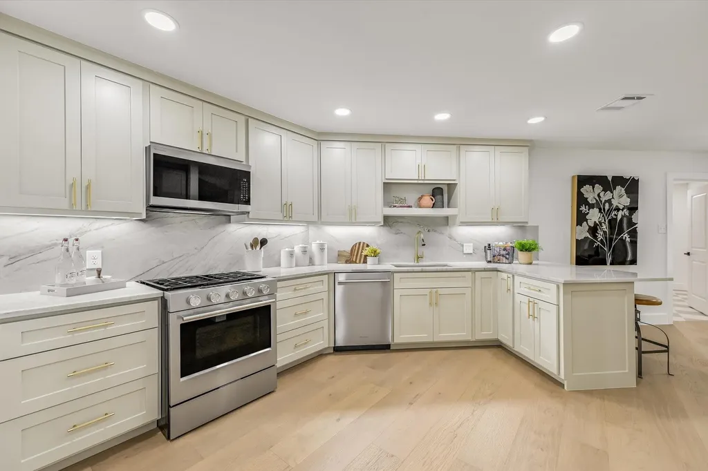 4014 Silverspring Drive Austin TX 78759