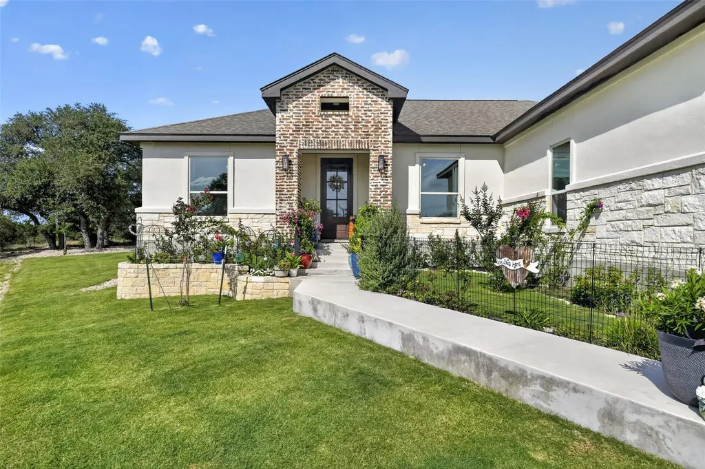 108 Monroe Upton Court Blanco TX 78606