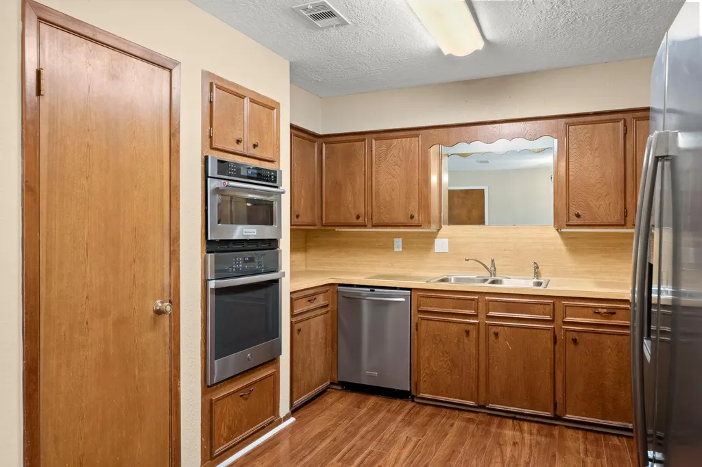 31707 Oak Crossing Magnolia TX 77355