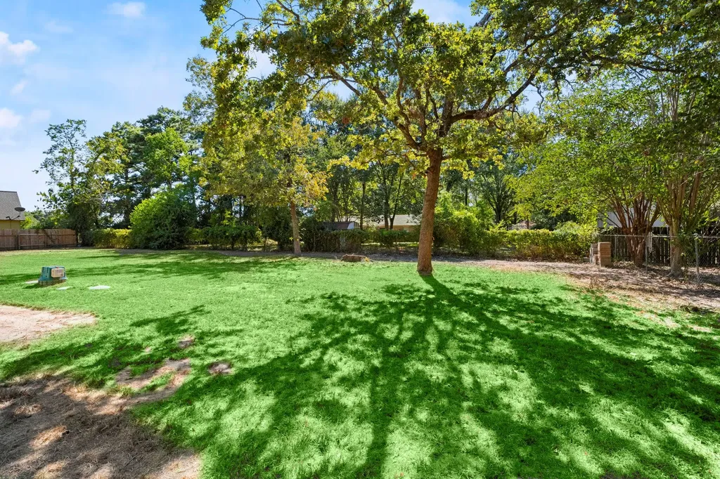31707 Oak Crossing Magnolia TX 77355