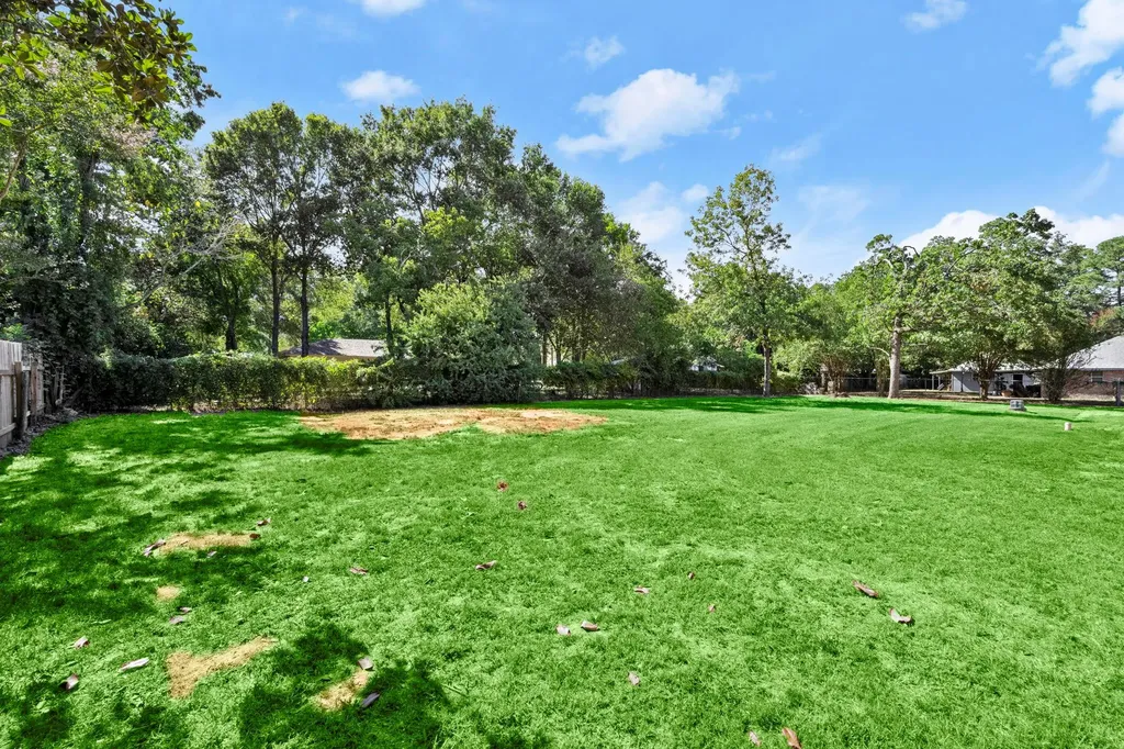 31707 Oak Crossing Magnolia TX 77355
