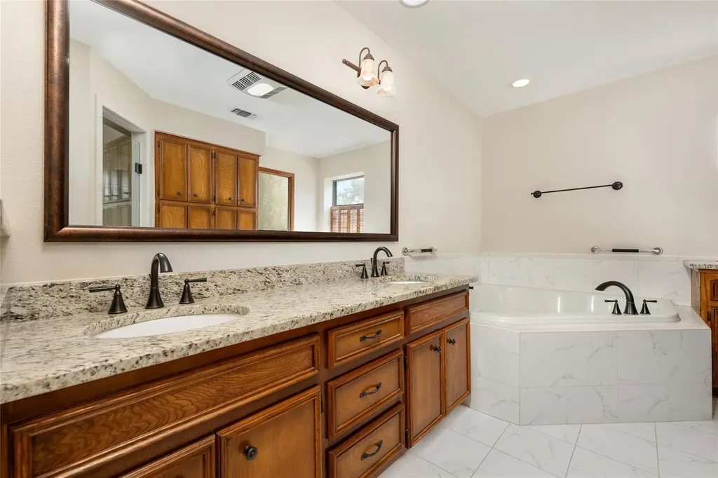5319 Musket Ridge Austin TX 78759