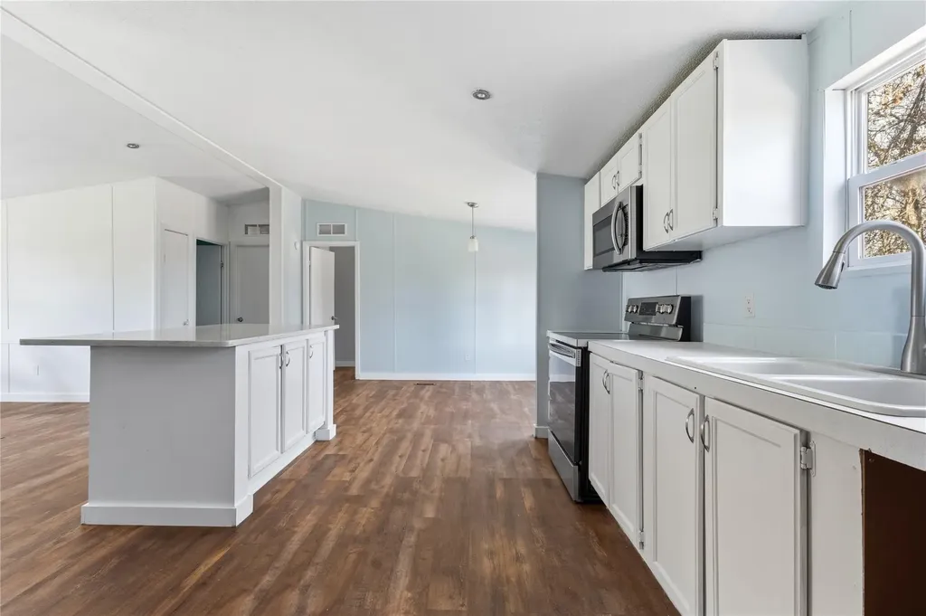 1029 Old Mcdade Road Elgin TX 78621