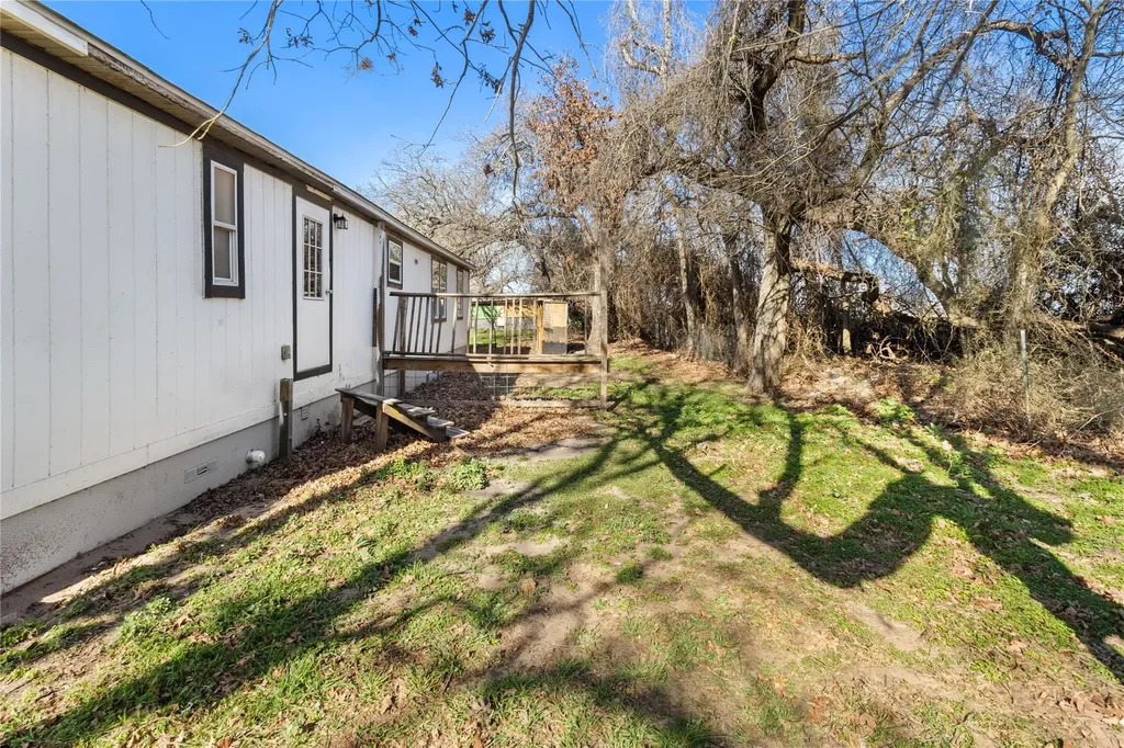 1029 Old Mcdade Road Elgin TX 78621