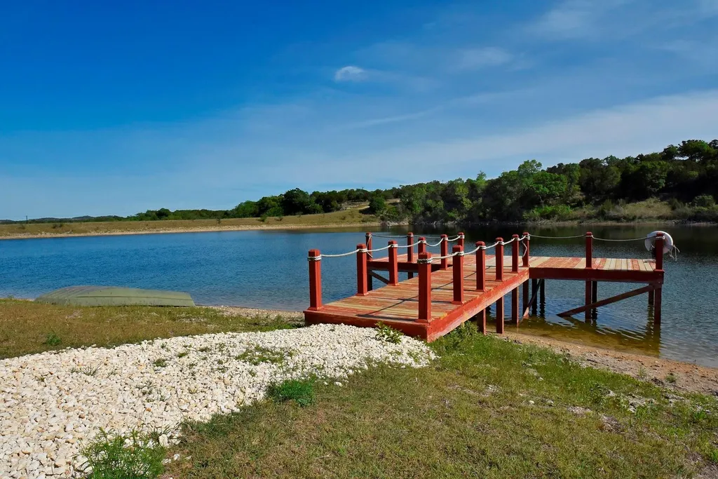 717 Bluff Ridge Trail Blanco TX 78606