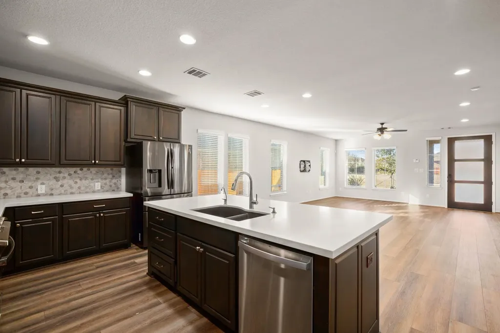 932 Azul Lagoon Drive Leander TX 78641
