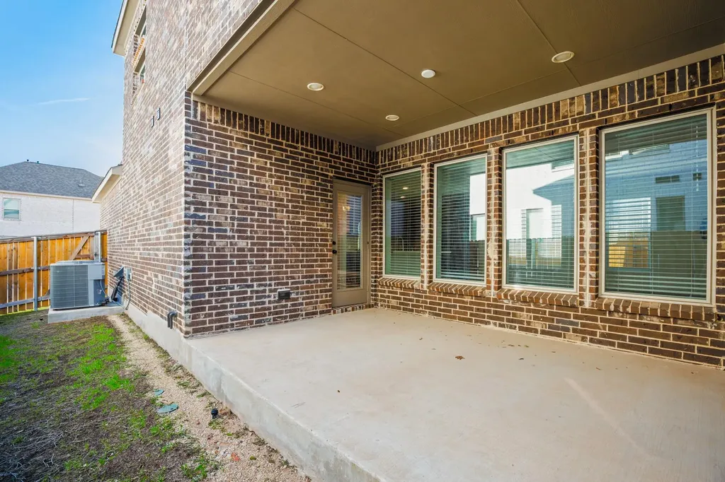932 Azul Lagoon Drive Leander TX 78641