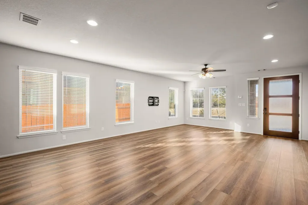 932 Azul Lagoon Drive Leander TX 78641