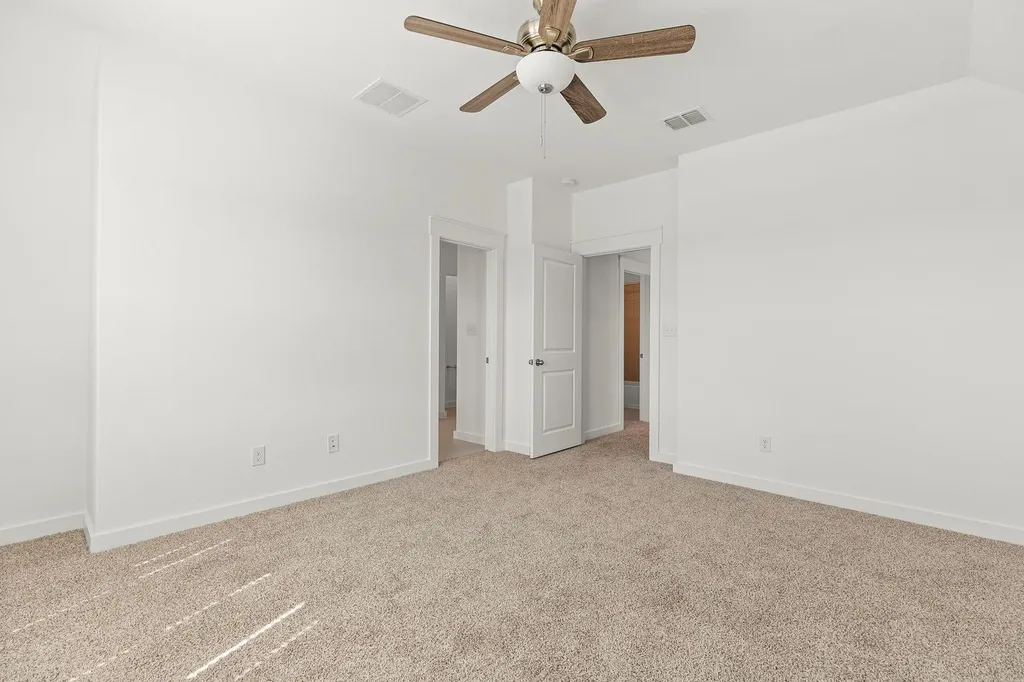 108 Hartson Drive Taylor TX 76574