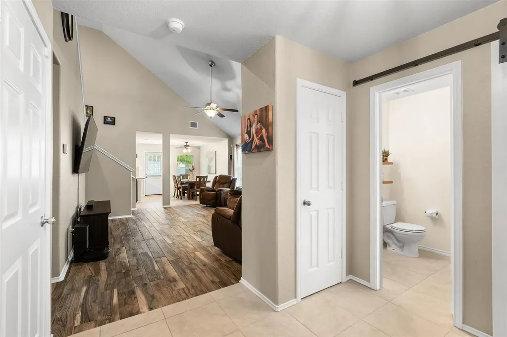 137 Barn Owl Loop Leander TX 78641