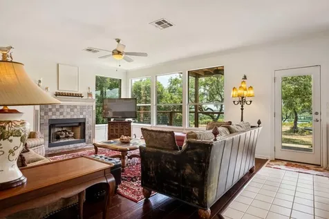 5511 Courtyard Drive Austin TX 78731