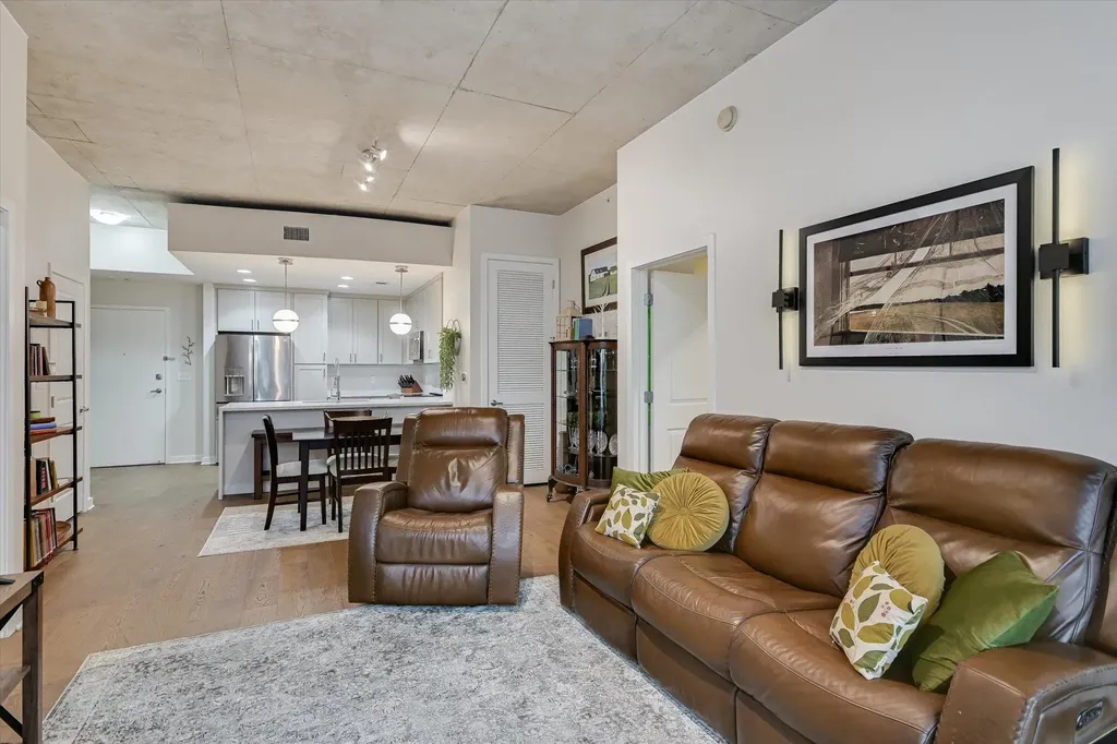 360 Nueces Street Austin TX 78701