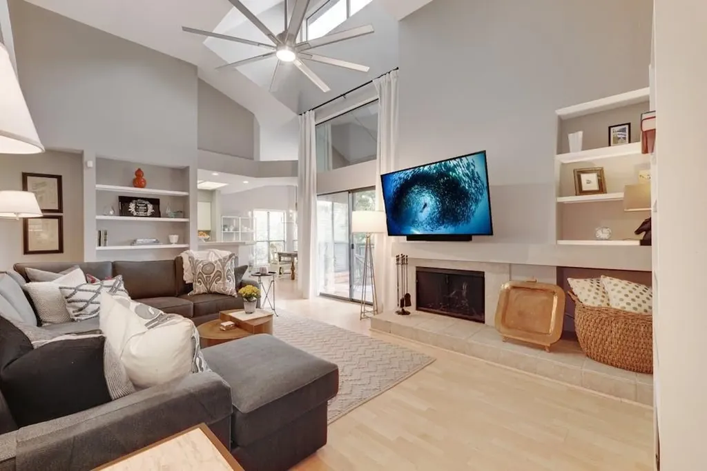 4711 Spicewood Springs Road Austin TX 78759