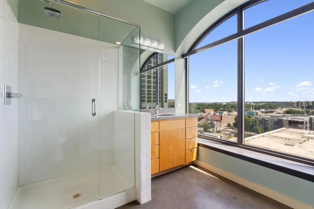 507 Sabine Street Austin TX 78701