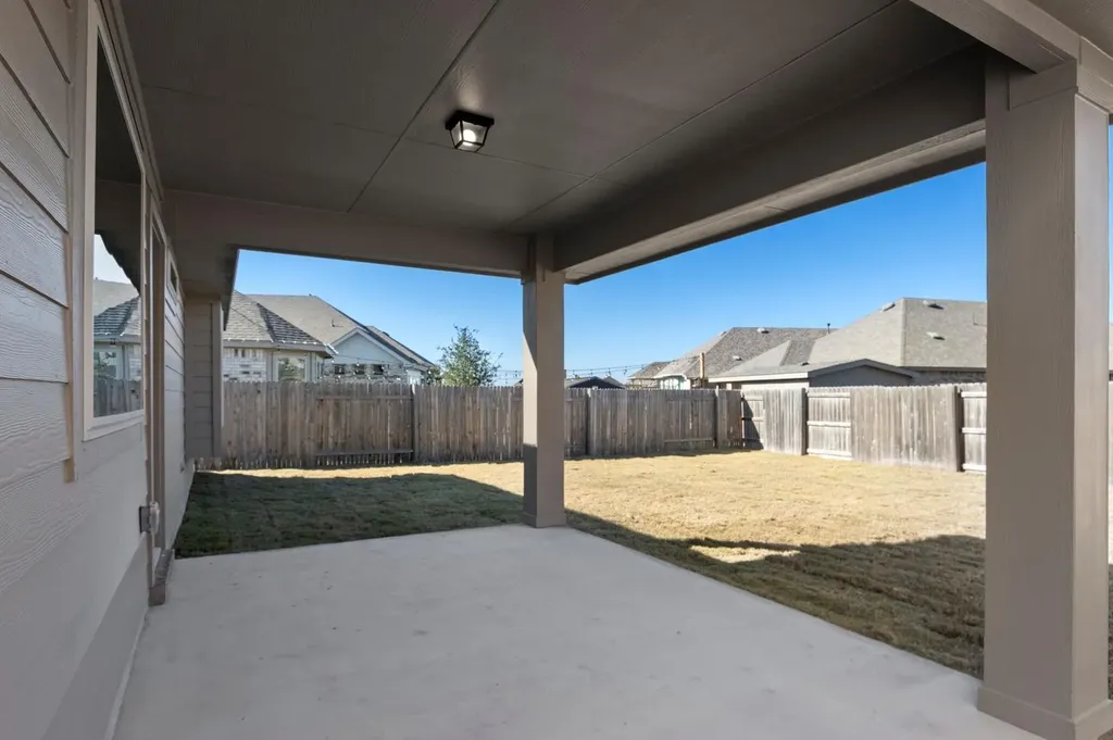 314 Bay Breeze Drive Kyle TX 78640