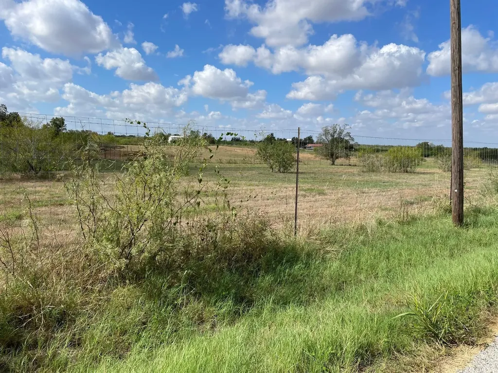 Tbd-lot 6 Cr 484 Elgin TX 78621