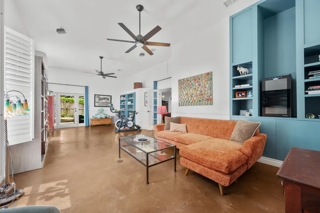 3415 Rain Forest Drive Austin TX 78746