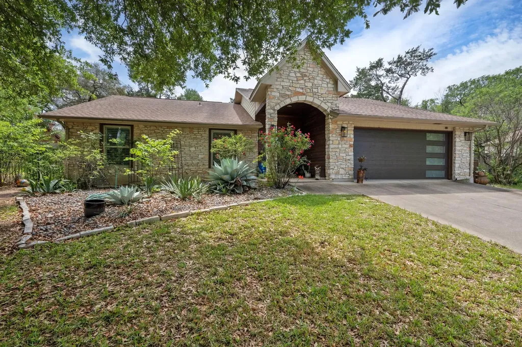 3415 Rain Forest Drive Austin TX 78746