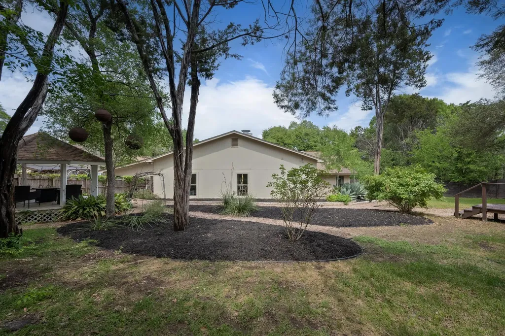 3415 Rain Forest Drive Austin TX 78746