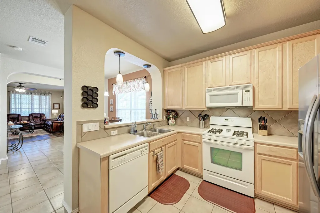 16100 S Great Oaks Drive Round Rock TX 78681