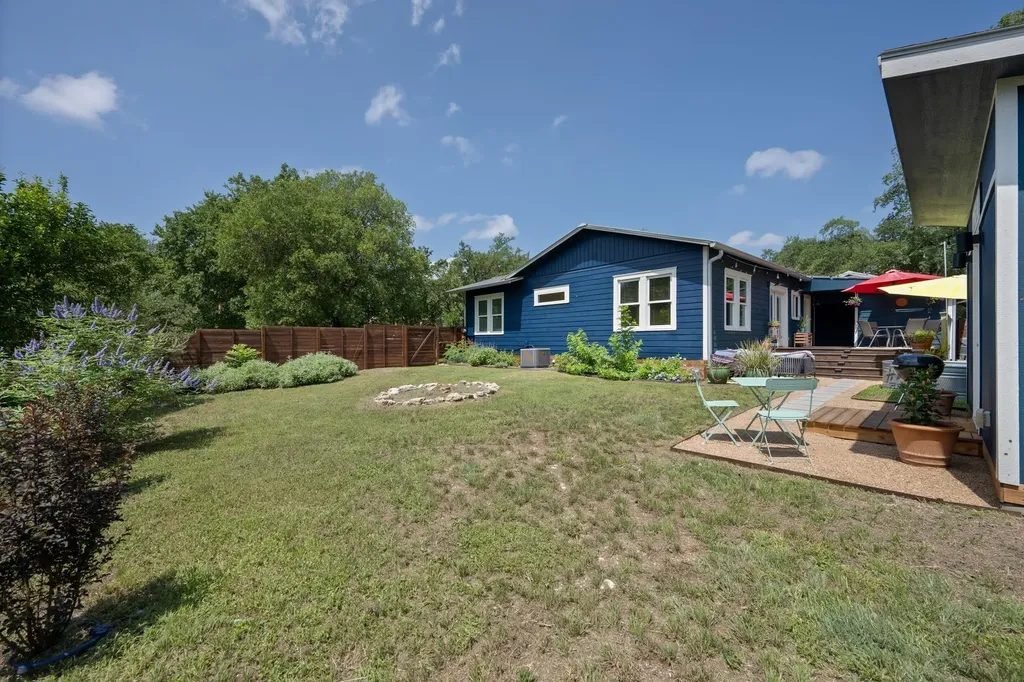 2205 S Balboa Road Austin TX 78733