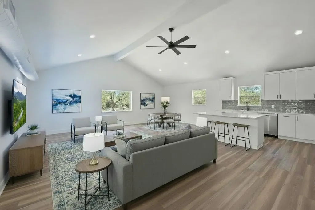 11151 State Highway 71 Spicewood TX 78669