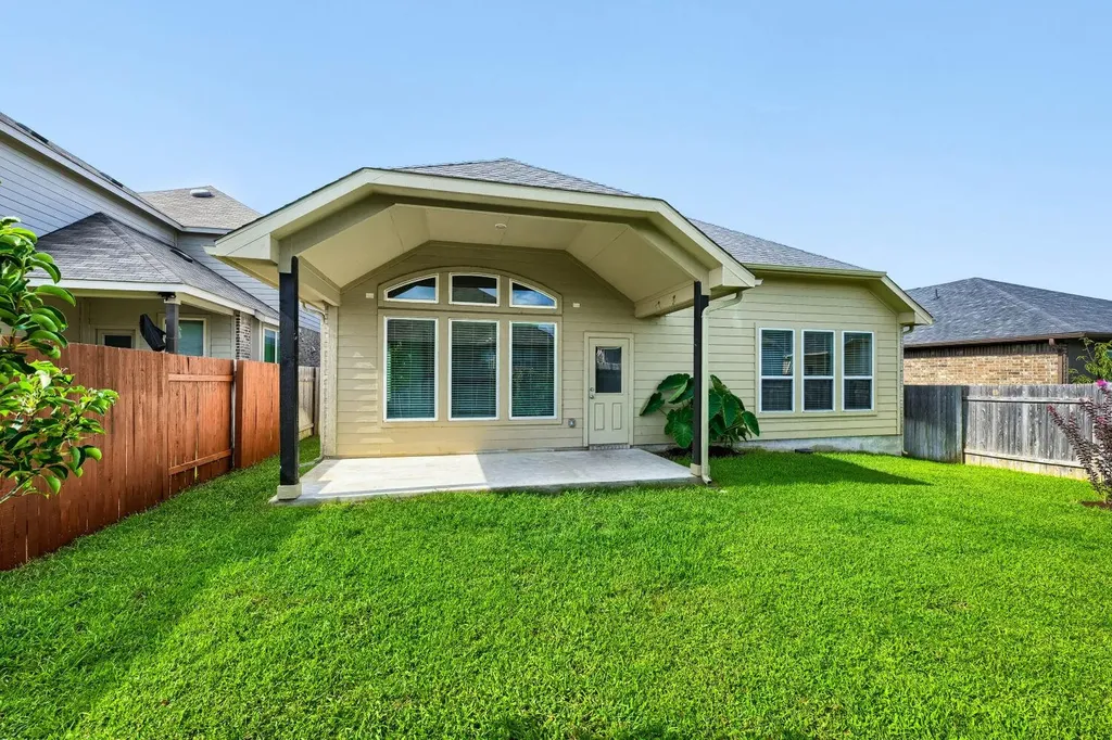 137 Switch Bud Drive Buda TX 78610