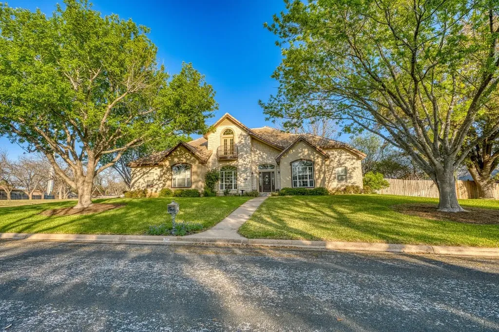 269 Quail Street Meadowlakes TX 78654