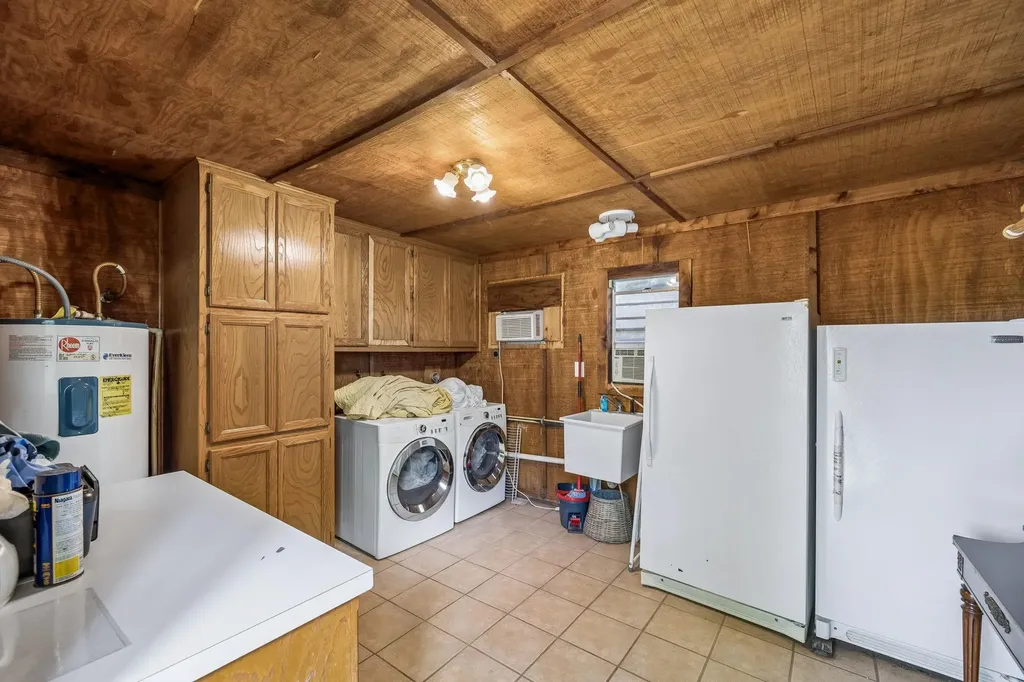 2632 Williams Lakeshore Drive Kingsland TX 78639