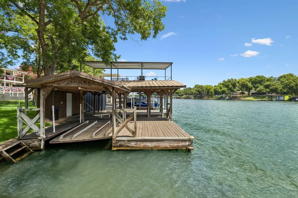2632 Williams Lakeshore Drive Kingsland TX 78639
